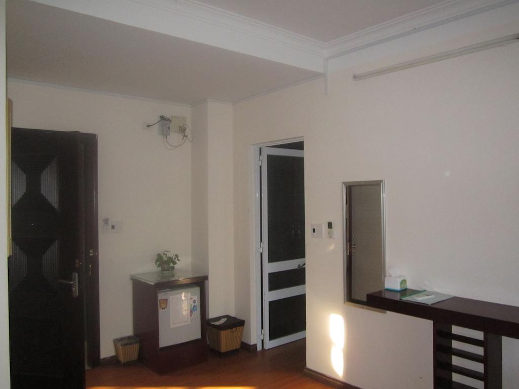 Nhiet Doi Hotel Tuy Hoa Δωμάτιο φωτογραφία